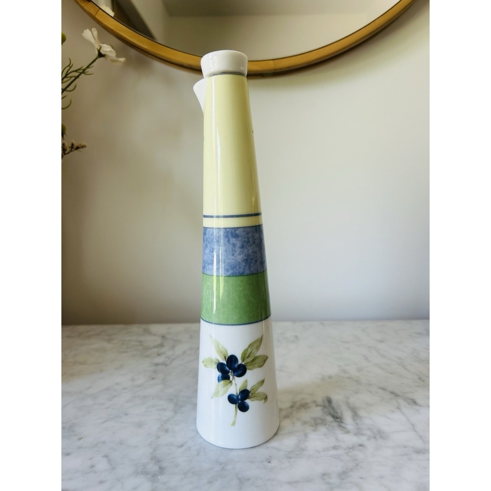 Vtg. Royal Doulton "Carmina" Oil w/Stopper. 1999 Discontinued
